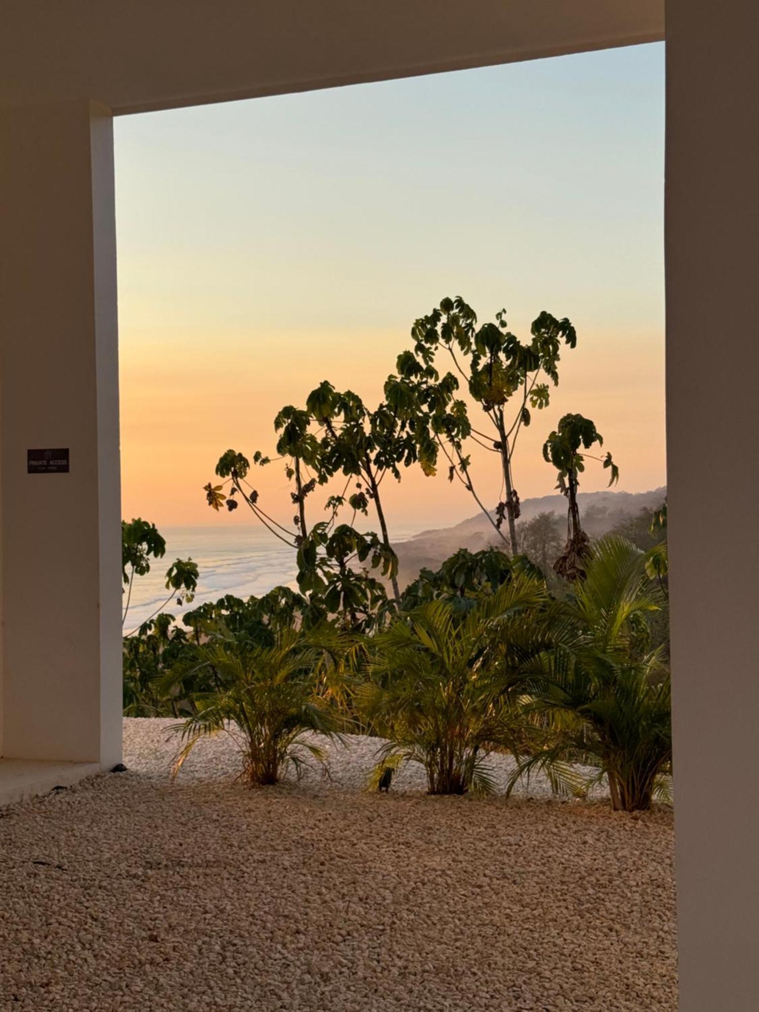 Les Roches - Paradise Retreat Playa Santa Teresa  ภายนอก รูปภาพ
